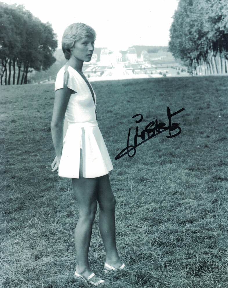 BEATRICE LIBERT Mme Deradier in James Bond Moonraker hand signed 10