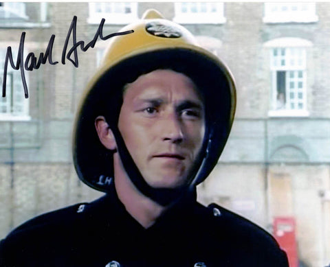 MARK ARDEN - Vaseline in London's Burning - hand signed 10 x 8 photo