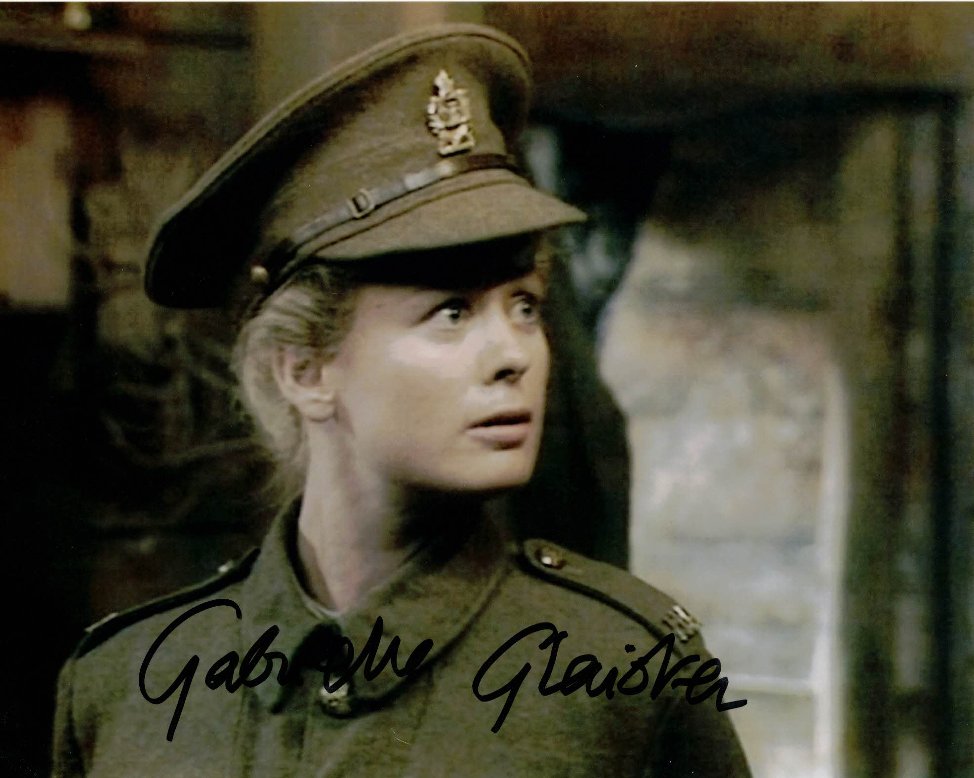 GABRIELLE GLAISTER - Bob/ Kate  Blackadder Goes Forth - hand signed 10 x 8 photo