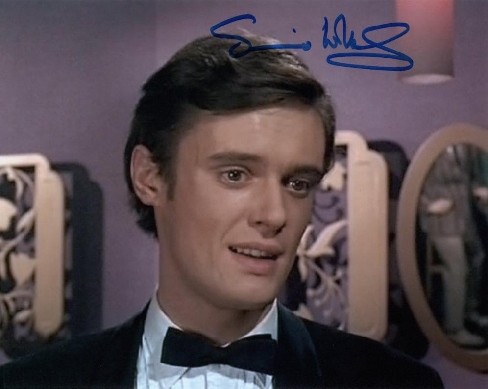 SIMON WILLIAMS - Pat Lestrange in Man In A Suitcase - hand signed 10 x 8 photo